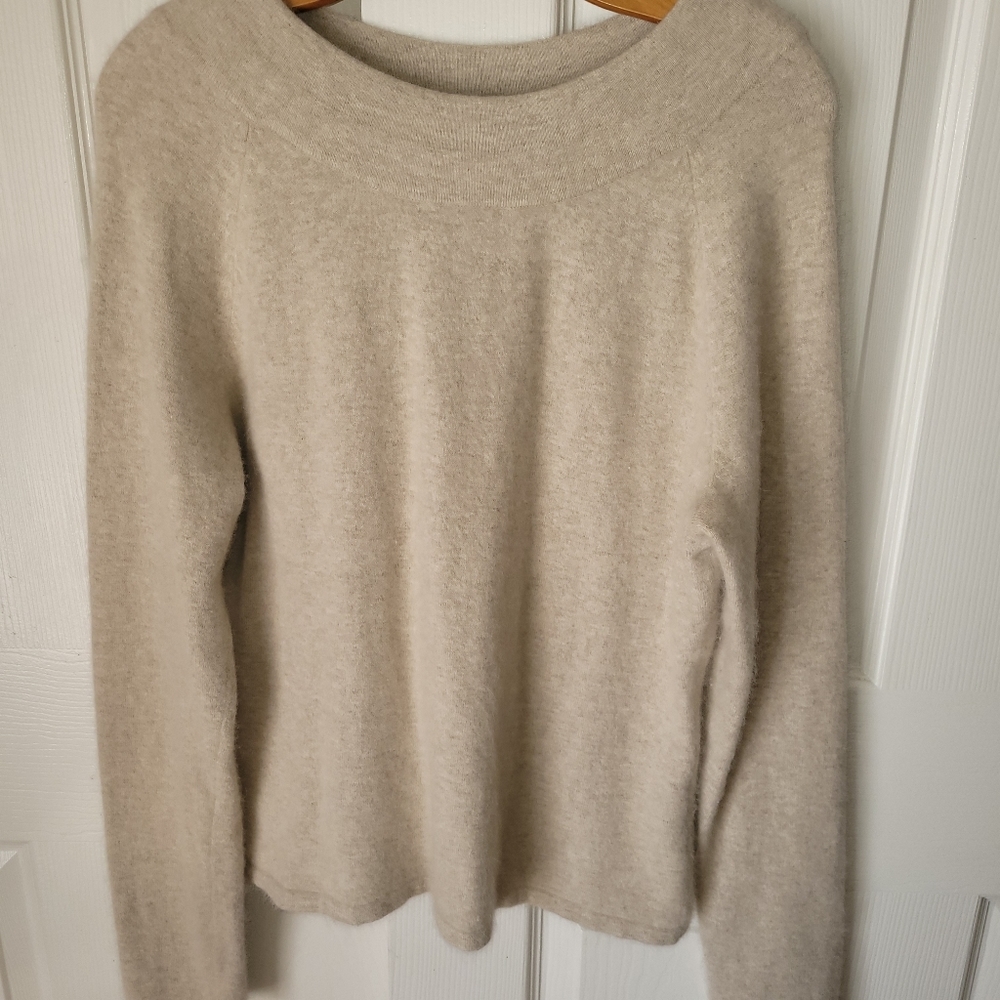 Sarah Spencer sweater